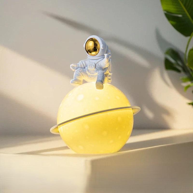 Astronaut Saturn Night Lamp – Cosmic LED Table Light - Drakon Lifestyle India
