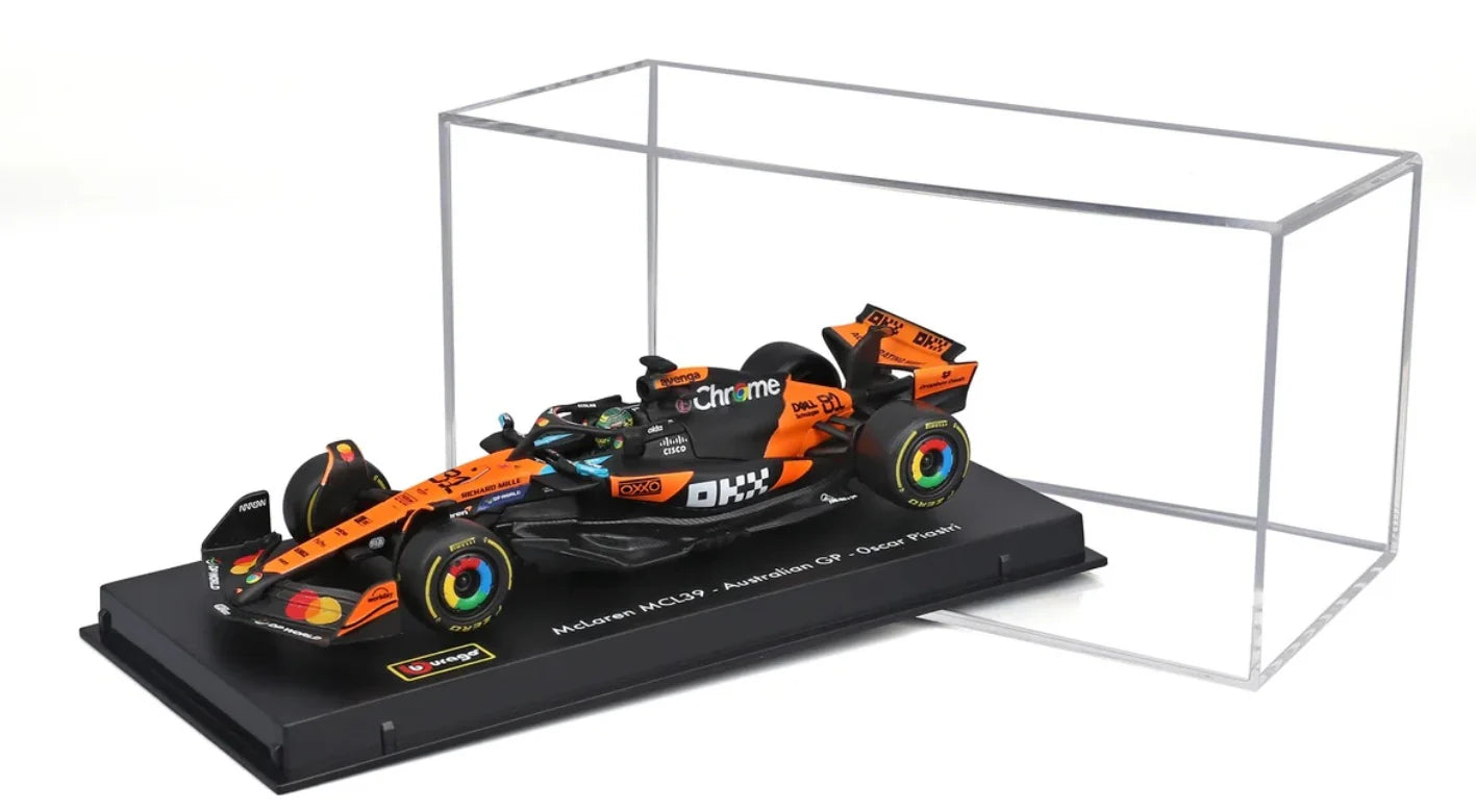 Bburago McLaren MCL39 Oscar Piastri #81 F1 Diecast Model Car – 1:43 Scale (Acrylic Box)
