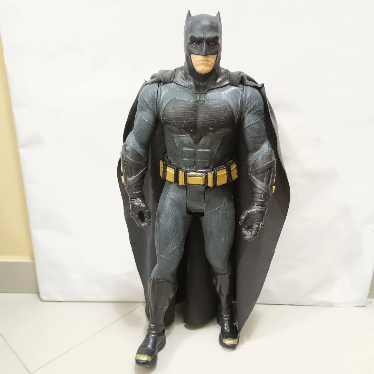 Dark Knight Hero Action Figure – 23 cm Movable Joint Collectible