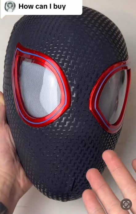 Spider Visor Black Mask with Red Moving Eye Flicker LED – Ring Remote Control