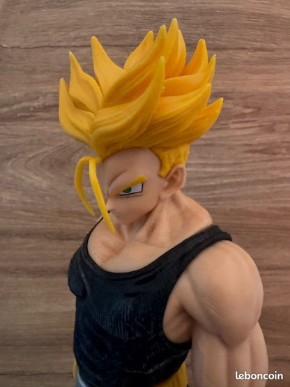 Trunks Action Figure – 20 cm Yellow Hair (Super Saiyan) with Sword