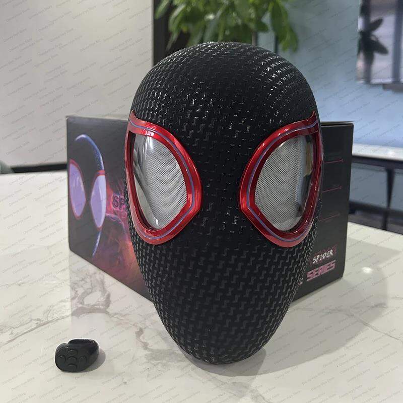 Spider Visor Black Mask with Red Moving Eye Flicker LED – Ring Remote Control