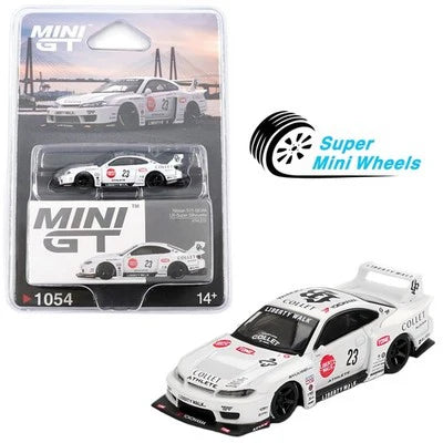 1:32 Nissan GTR White Diecast Pullback Car – Metal Toy Model