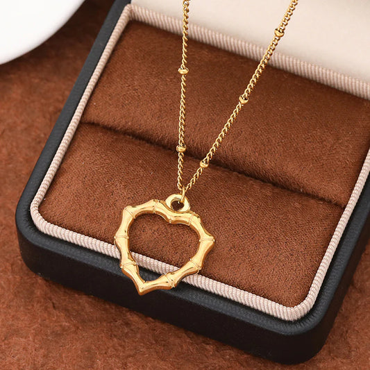 Gold Hollow Heart Pendant Necklace – Minimalist Open Heart Chain Jewelry