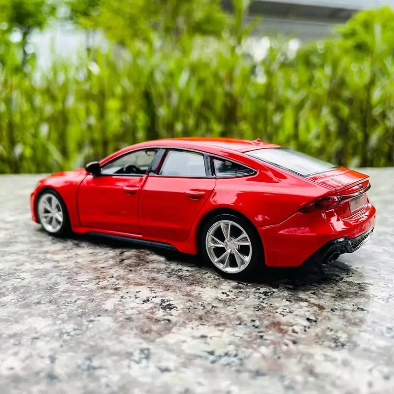 1:35 Scale Audi RS7 Diecast Model – Red Sportback with Pull‑Back Function