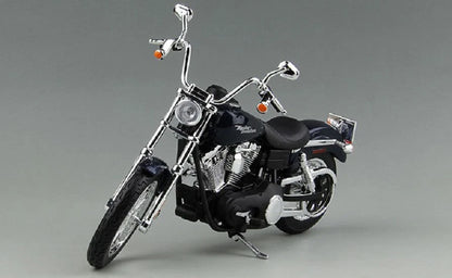 1:12 Maisto Harley‑Davidson Dyna Super Glide 2003 Diecast Motorcycle – Black/Chrome
